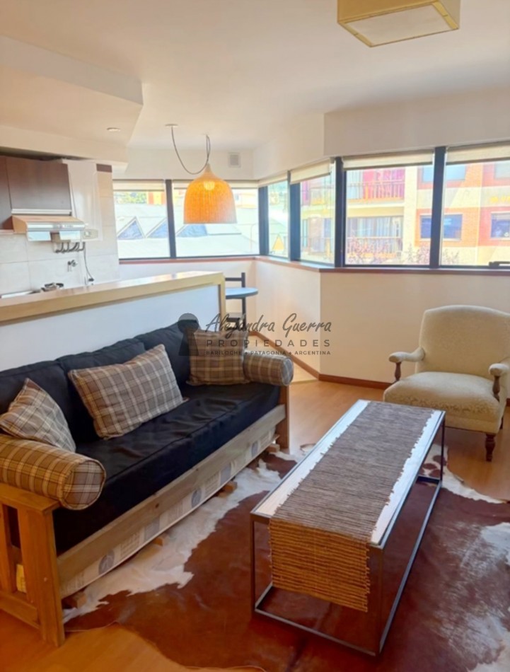 3 ambientes con cochera cubierta centro de Bariloche con vista alquiler permanente amoblado